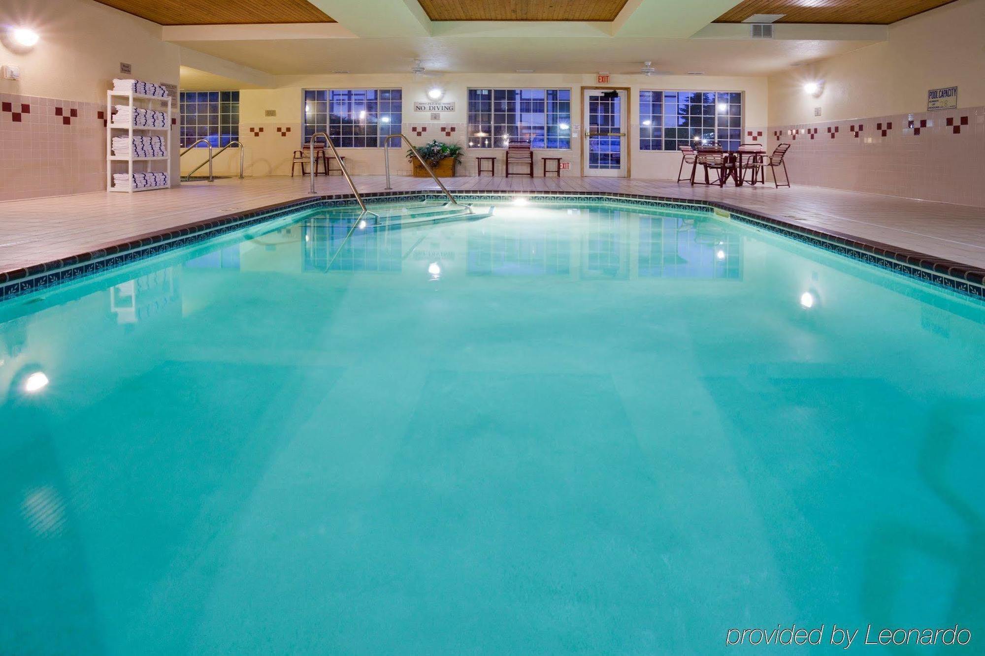 Country Inn & Suites By Radisson, St Cloud West, Mn Saint Cloud Esterno foto